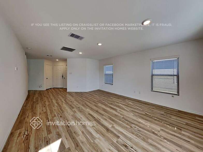 Building Photo - 24043 Mustang Run Dr