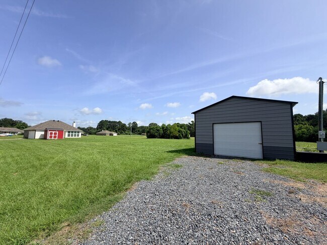 Building Photo - 3520 Windwood Circle.