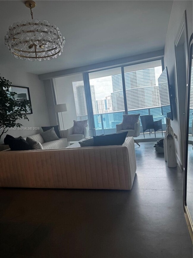 Building Photo - 200 Biscayne Blvd Way