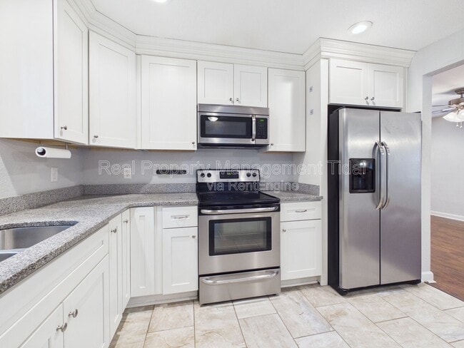 Building Photo - 7803 Nesbitt Dr