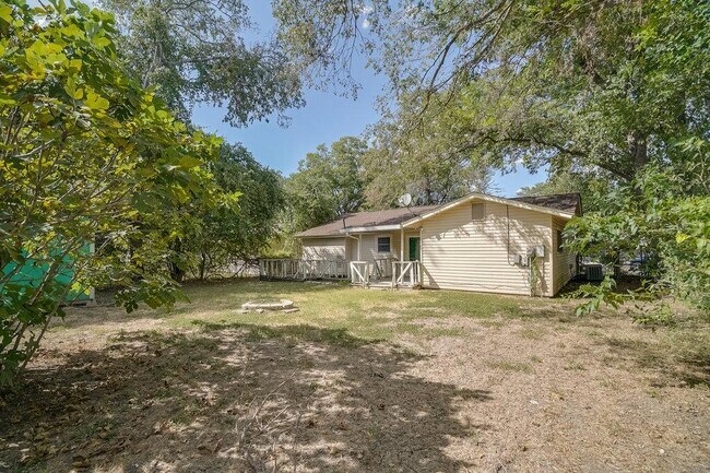 Building Photo - 509 Treys Way
