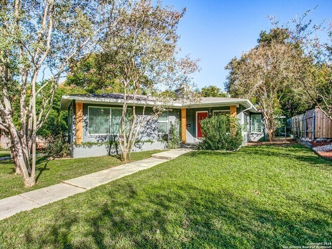 Primary Photo - 413 Garraty Rd