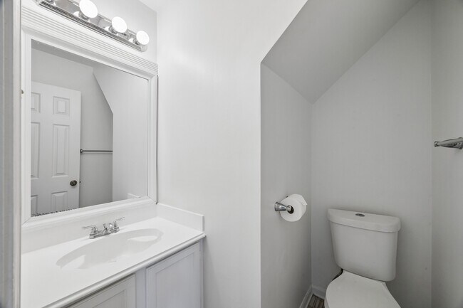Building Photo - 15251 Kelbrook Dr