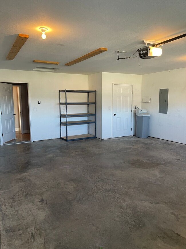 Building Photo - May 5th