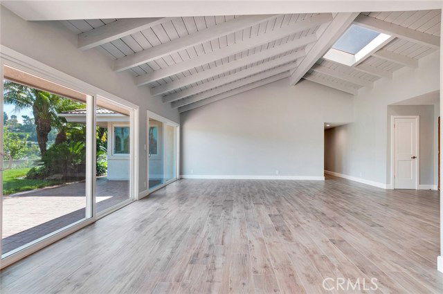 Building Photo - 11761 Highview Dr