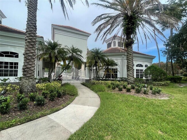 Building Photo - 14037 Fairway Island Dr