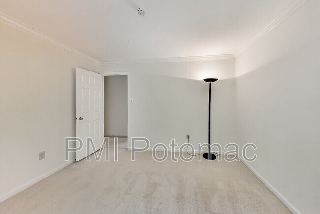 Building Photo - 14672 Brougham Way