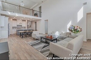 Building Photo - 938 Quemada