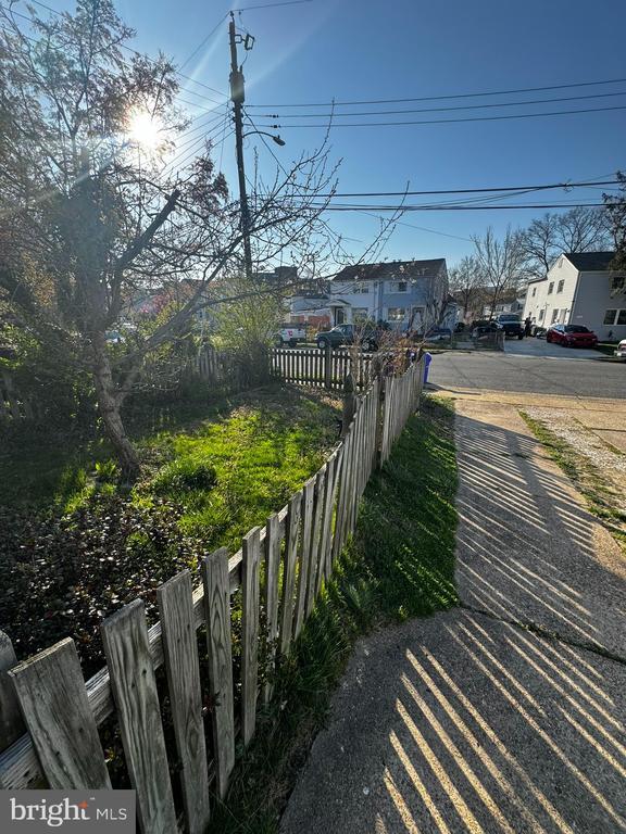 Building Photo - 5411 8th Pl S