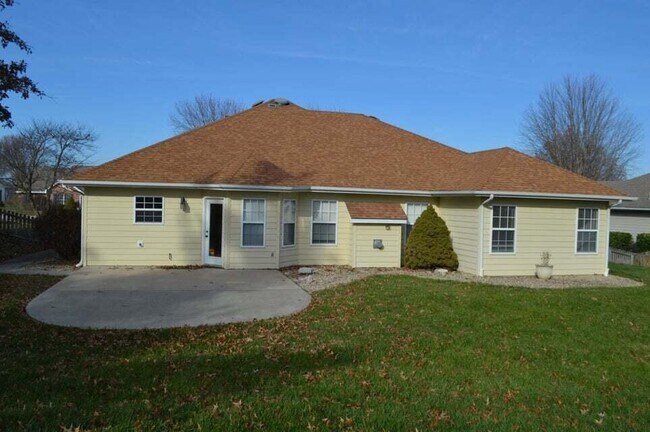 Building Photo - 808 Shakertown Way