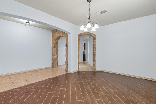 Building Photo - 2409 Pauma Valley Way