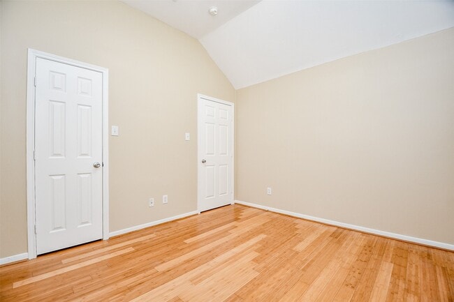 Building Photo - 12307 S Shadow Cove Dr