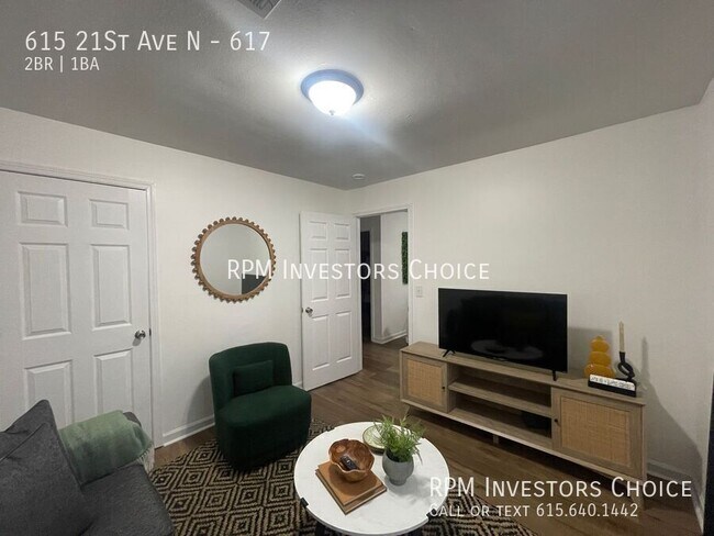 Building Photo - 615 21st Ave N
