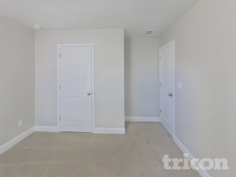 Building Photo - 1013 Eldon Ln
