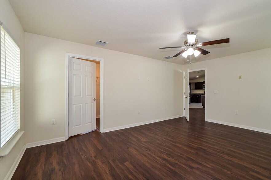 Building Photo - 938 Nancy Ct