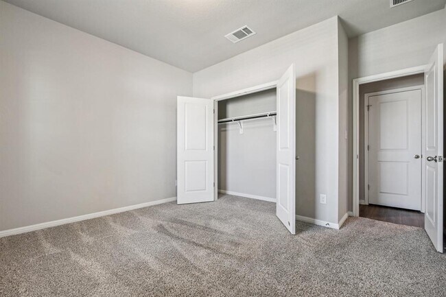 Building Photo - 1007 Guadalupe Bass Rd