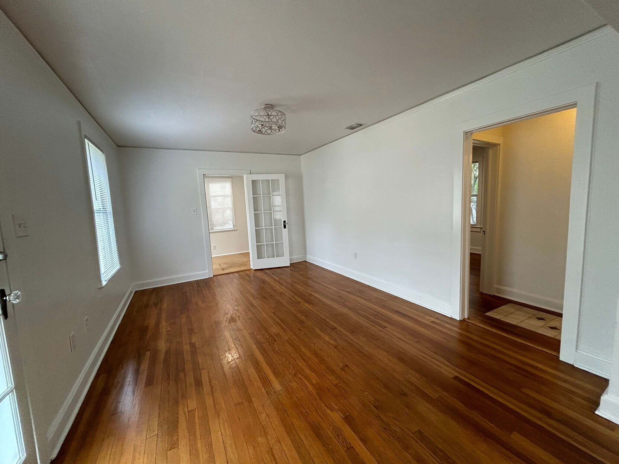 Building Photo - 2114 Arcadia Pl