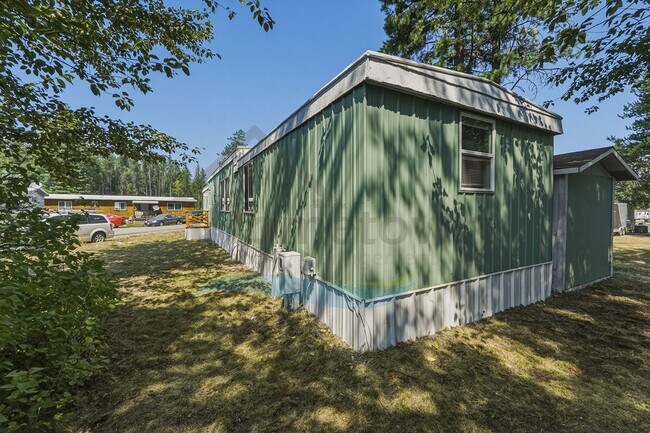 Building Photo - 468800 US-95