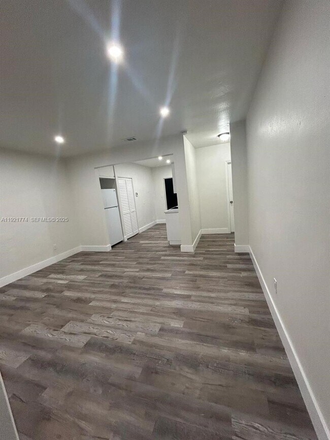 Building Photo - 2931 NW 47th St