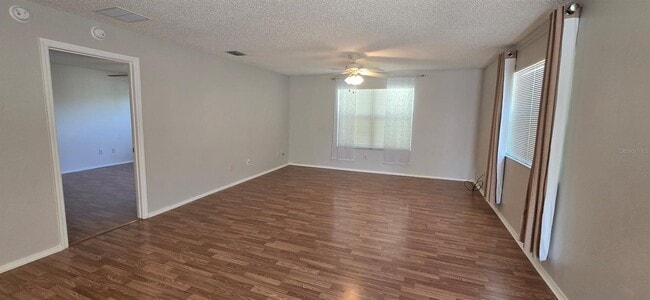 Building Photo - 2419 Southern Oak St