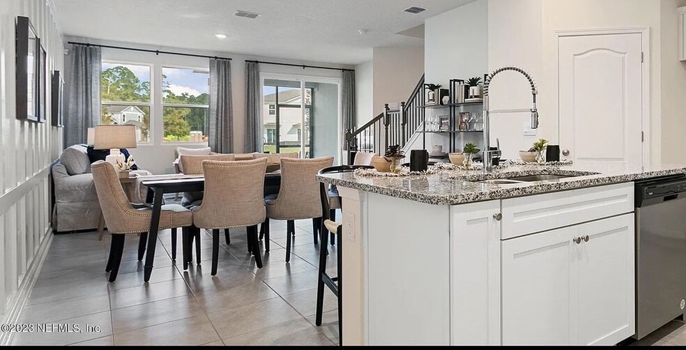 Building Photo - 600 Coastline Wy