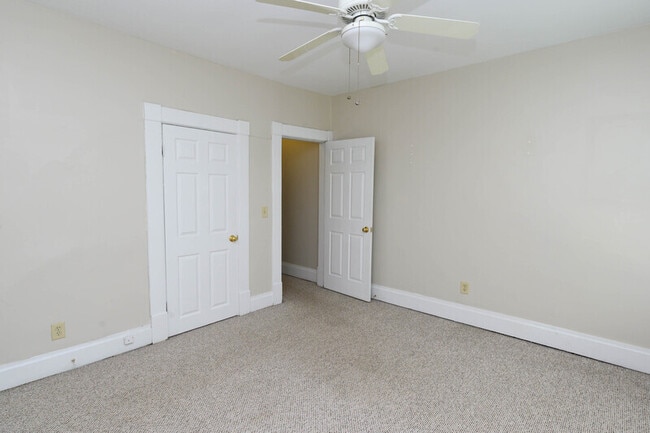 Building Photo - 1080 Mt Pleasant Ave