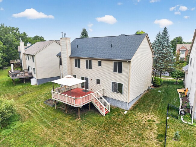Building Photo - 392 Sedgewood Ln