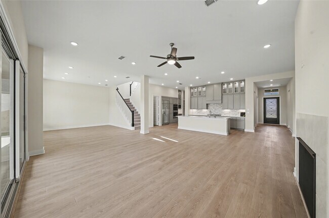 Building Photo - 5623 Logan Ridge Ln