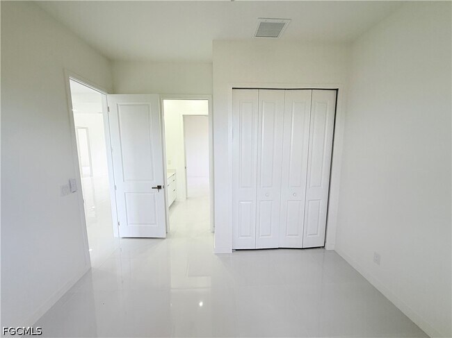 Building Photo - 3046 NW 41st Pl