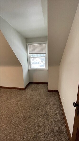 Building Photo - 814 Green St