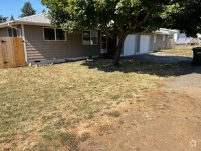 Building Photo - 2 Bedroom 1 bath Brownsville, Oregon