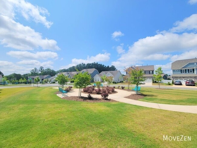 Building Photo - 553 Haywood Glen Dr