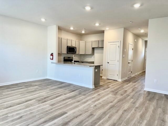 Building Photo - 6 Elliot Ln