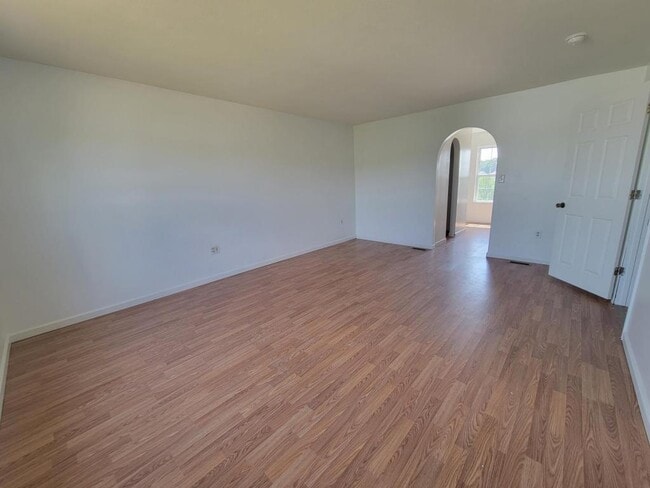 Building Photo - 101 Hemlock Ct