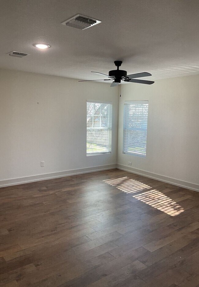 Building Photo - COMING SOON!