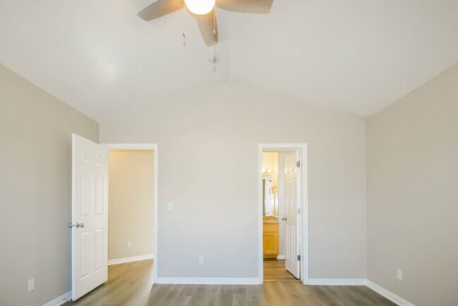 Building Photo - 2353 N 400 W