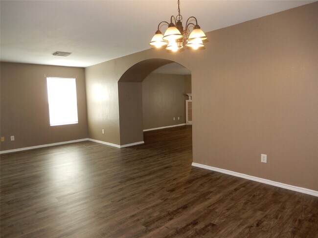 Building Photo - 20119 Baron Brook Dr