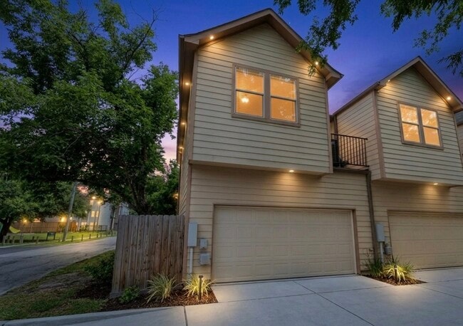 Building Photo - 5545 Cornish St