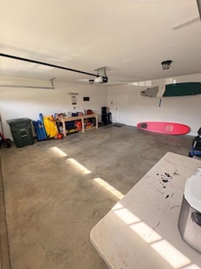 Building Photo - Available May!