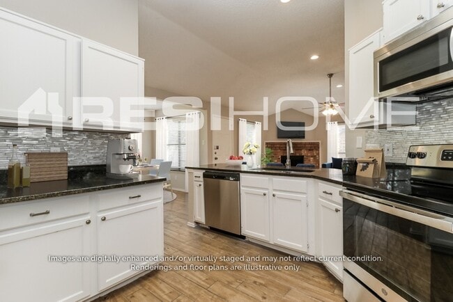 Building Photo - 827 Larue Dr