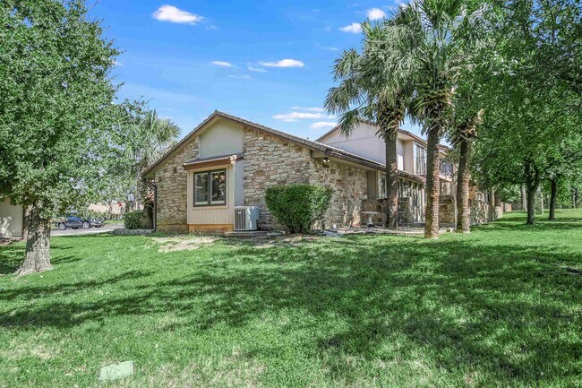 Building Photo - 100 Bay Point Dr