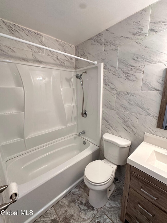 Building Photo - 54 Northern Dr