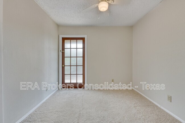 Building Photo - 4119 Castlewood