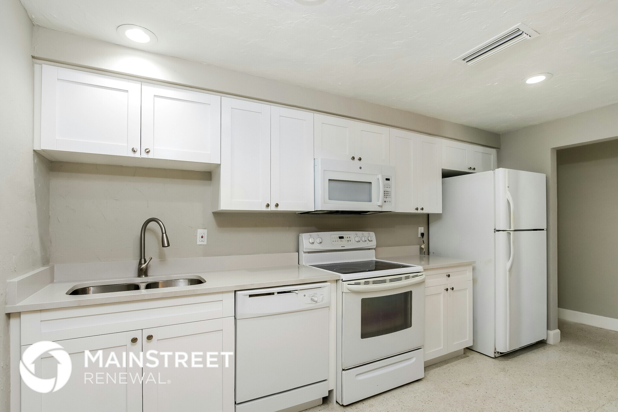 Building Photo - 2175 Gentian Rd