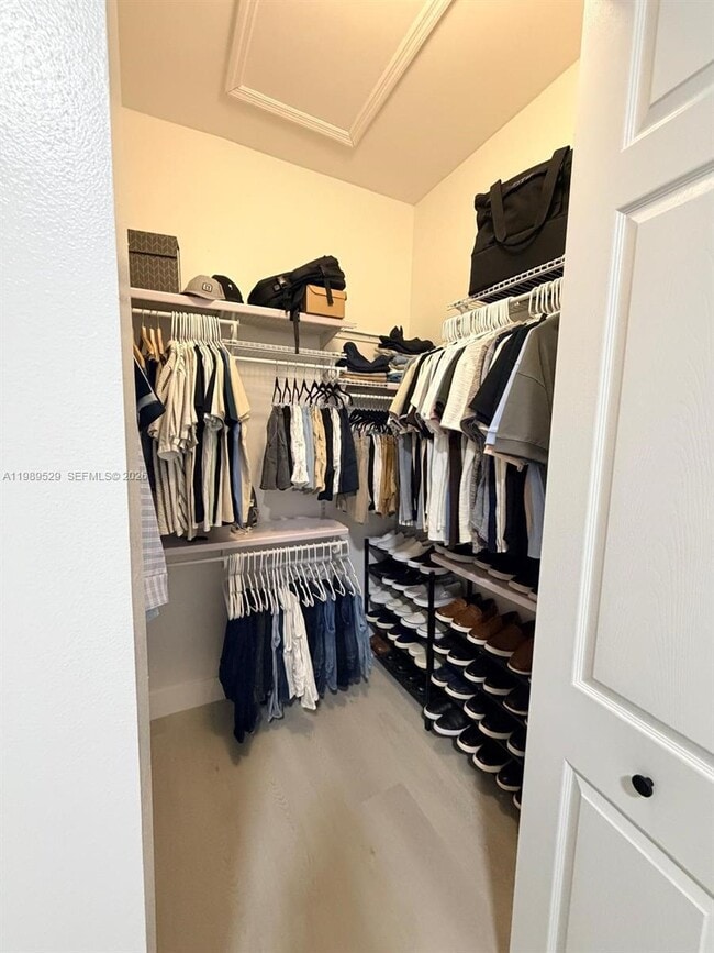 Building Photo - 1022 NE 42nd Terrace