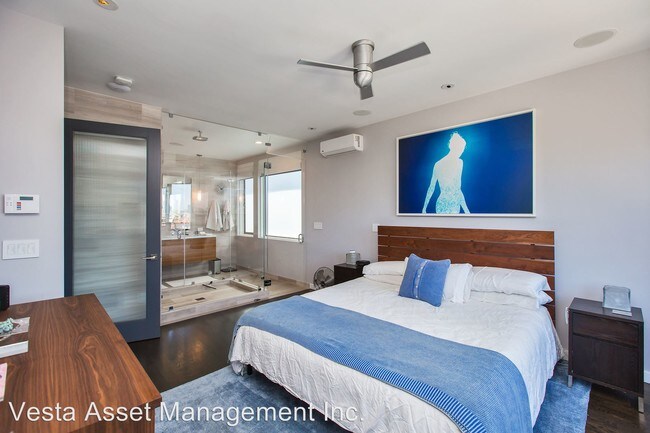 Building Photo - 2311 19th St