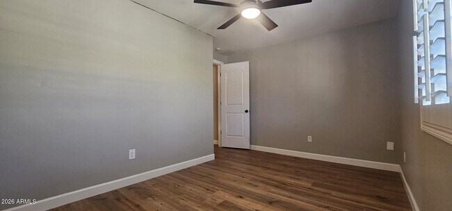 Building Photo - 1131 E Redfield Rd