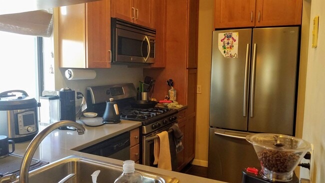 Building Photo - 261 12th St