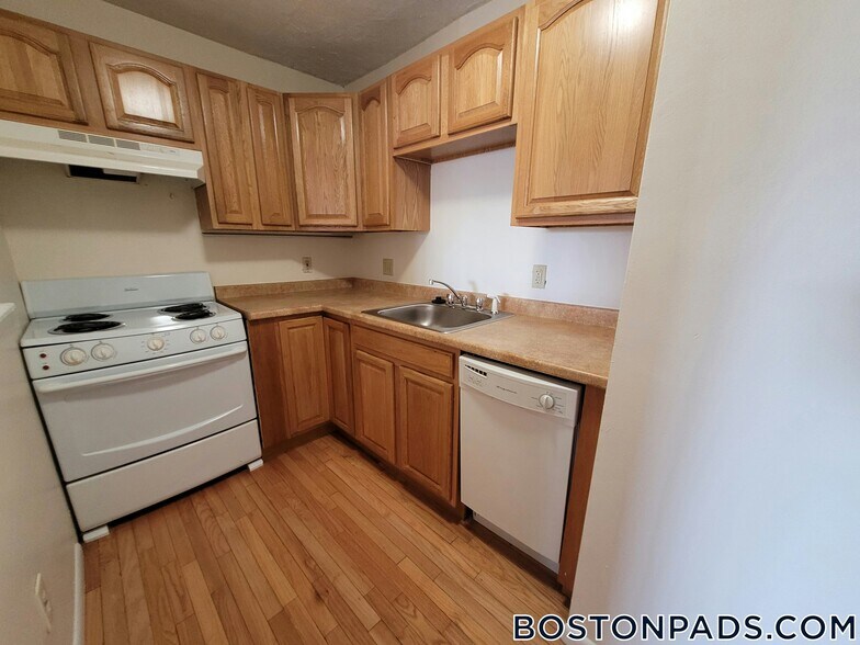 Building Photo - 26 Allston St