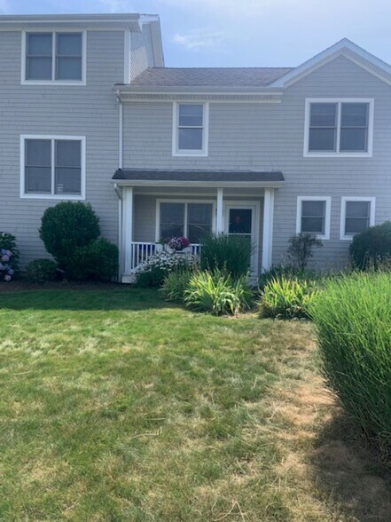 Primary Photo - 4 Tidewater Rd